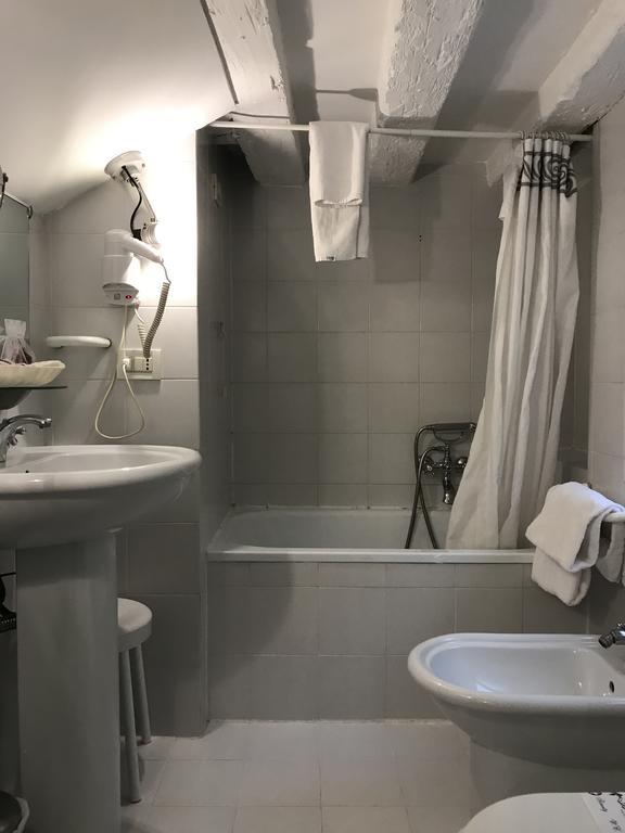 Residenza Ruga Giuffa Castello  Eksteriør bilde